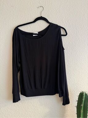 LNA Black Cold-Shoulder Long Sleeve Tee